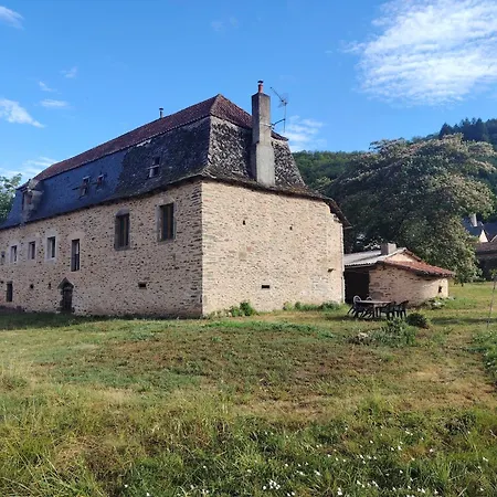 Lo Castel De Lasmaries * Saint-Parthem